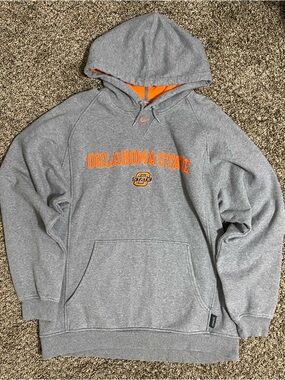 VTG Y2K OKLAHOMA STATE MIDDLE SWOOSH HOODIE